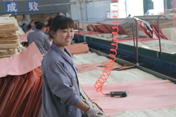 建筑模板損壞還能修復(fù)嗎？如何進(jìn)行修復(fù)？